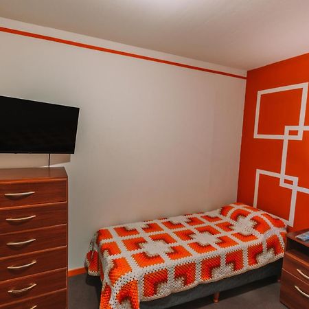 Habitaciones Mary 2 Camas Simples En Casa Compartida Ushuaia Eksteriør billede